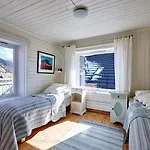 House Kapellbakken 3 Bedrooms With Sea View * Nyksund