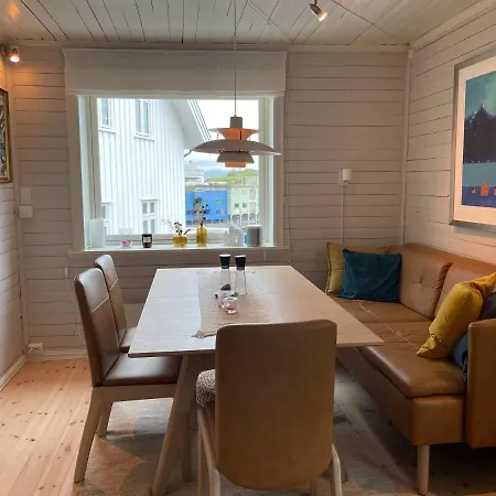 House Kapellbakken 3 Bedrooms With Sea View * Nyksund