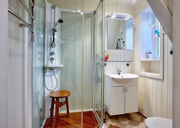 House Kapellbakken 3 Bedrooms With Sea View בית נופש Nyksund